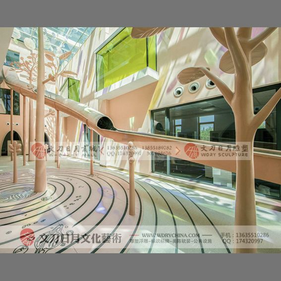 商场儿童主题不锈钢滑梯 生命树彩色场景美陈 玻璃钢喷色
